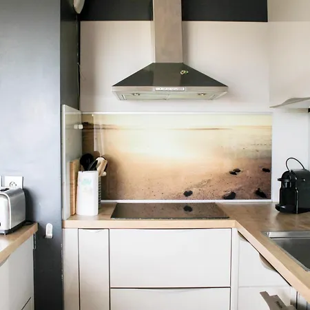 Spacious With Panoramic View Apartment *
